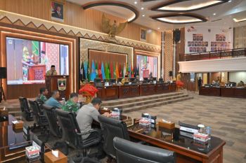 Gubernur Mahyeldi Serahkan KUA-PPAS 2027 ke DPRD, Akselerasi Transformasi Ekonomi Jadi Prioritas