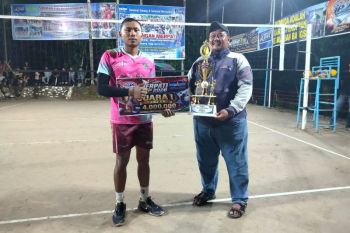 Boss Kids Koto Malintang juara satu Open Turnamen Bola Voli Merpati Cup 2026