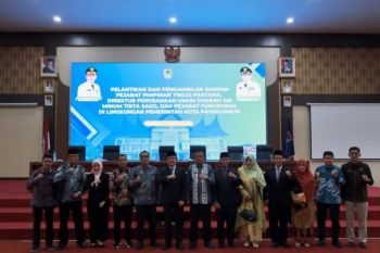 Wako Payakumbuh lantik JPT dan Direktur Pamtigo