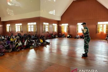 Yonif 511/DY ajak masyarakat Tolikara jaga keamanan dan ketertiban
