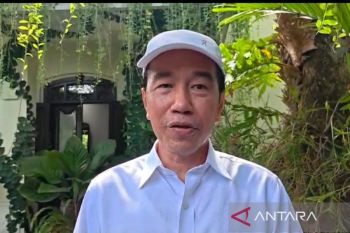 Jokowi tanggapi polemik pemberian gelar adat Lampung