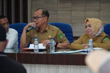 Plt. Bupati Tiorita Surbakti perjuangkan percepatan bantuan korban banjir Langkat
