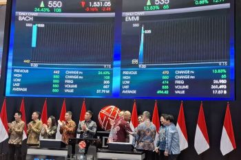 Pasar modal RI antarkan dua emiten himpun dana Rp517 miliar lewat IPO