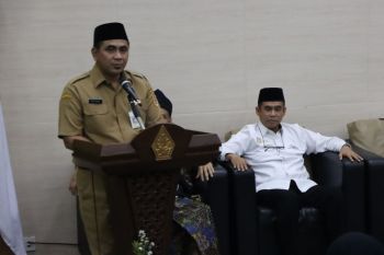 Bedah biografi pakar ilmu hadis UIN Walisongo, Taj Yasin Maimoen: Buku ini adalah mozaik keteladanan dan perjuangan