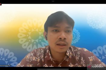 Pemasangan PLTS sektor industri tingkatkan daya saing produk