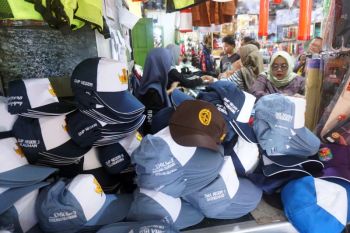Penjualan seragam sekolah di Tulungagung meningkat