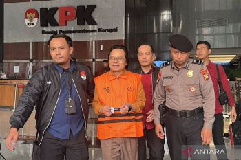 Eks Sekjen MPR Ma'ruf Cahyono resmi ditahan KPK