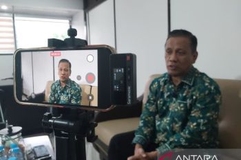 Pakar: usulan peningkatan hak keuangan hak kepala daerah perlu dikaji