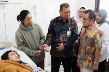 Menko Muhaimin Tinjau Korban Kecelakaan Kerja, Pastikan Perlindungan BPJS Ketenagakerjaan Maksimal
