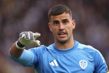 Manchester United dikabarkan akan datangkan kiper veteran Karl Darlow