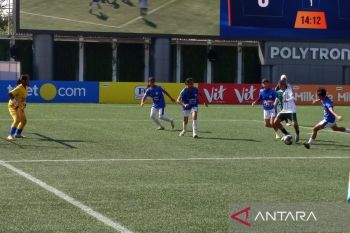 Tekad Ayla menuju liga sepak bola putri Prancis