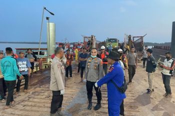 Tim SAR evakuasi korban terkaman buaya di Banyuasin