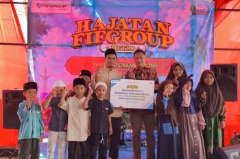Hajatan cabang, FIFGroup berikan bantuan ke panti asuhan dan pameran UMKM