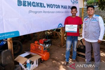 YBM PLN UP3 Situbondo salurkan bantuan alat bengkel modern kepada IKM