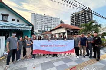 Swiss-Belhotel Pangkalpinang perkuat kepedulian sosial melalui tradisi Pindapatta