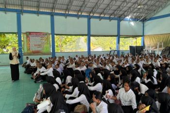 Densus 88 edukasi 300 pelajar Riau cegah penyebaran paham radikal di ruang digital