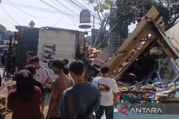 Polresta Cirebon tangani kecelakaan jalur Kuningan-Cirebon akibatkan dua korban tewas