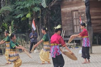 Mesiwah Pare Gumboh VIII wujud keragaman budaya Dayak Deah