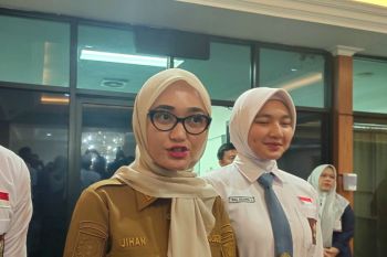 Wagub Lampung sebut gerakan ayah antar anak ke sekolah kurangi fatherless