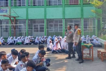 Polres Garut edukasi siswa dalam MPLS antisipasi kenakalan remaja