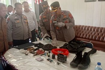 Densus 88 ungkap terduga pelaku ledakan di MAN 3 Padang adalah pelajar