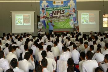 Kesbangpol Sleman bekali siswa baru jadi agen perubahan anti-kekerasan