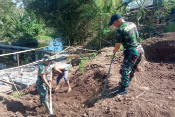Kodim 1620 Lombok Tengah bangun jembatan penghubung desa