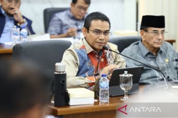 Ribuan warga Meranti cari nafkah di Malaysia, Hendry Munief desak Kemenhan dan KKP hadirkan solusi