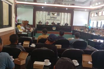 DPRD Kabupaten Tegal minta penghentian sementara pembangunan RS Mitra Siaga Balapulang