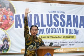Hadiri Awalussanah MIM Digdaya Bolon, Wakil Dekan I FKIP UMS tekankan pentingnya sinergi penanaman adab di era digital