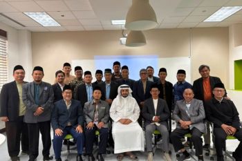 Dua dosen UMS ikuti Dauroh Bahasa Arab di Universitas Umm Al-Qura Makkah