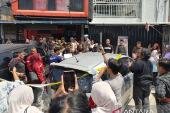 Polresta Padang rekonstruksi kasus penusukan di tempat karaoke