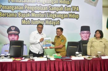 Pemkab Padang Pariaman usulkan penguatan sarana persampahan ke KLH