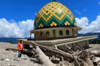 Ketua Gadang KOARSA Yv Tri Saputra ajak masyarakat bangun kembali masjid Al Ihsan Pasca Galodo Maninjau