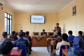 UNY dampingi BUMDes Pacarejo Gunungkidul perkuat tata kelola keuangan