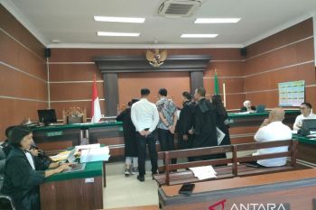 Advokat terdakwa 'mobile lab' minta mantan Wali Kota Manado bersaksi