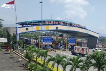 PJR Polda Jatim imbau masyarakat utamakan keselamatan saat berkendara
