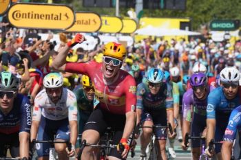 Tour de France 2026  -  Waerenskjold merebut kemenangan perdana di etape ke-11