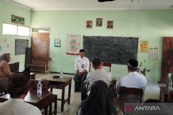 Pemkab Kudus dan DPRD cari akar masalah minimnya pendaftar SD Negeri 5 Hadipolo