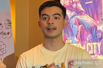 Ciccio Manassero rela mencukur habis rambutnya demi film "Rumah Singgah"