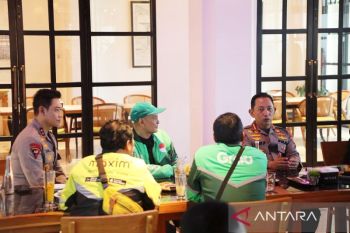 Kapolri ajak pecalang dan komunitas ojol jaga kamtibmas Bali
