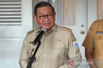 Pramono perintahkan tindak tegas sopir truk yang tabrak JPO Matraman
