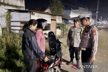 Perkuat sistem pengamanan, Polisi sambangi pos kamling di Bekasi