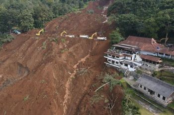 8 orang tewas akibat longsor di barat daya China