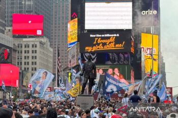 Ribuan suporter Argentina memadati Times Square New York