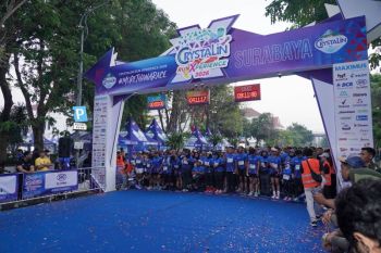 Crystalin RunXperience Surabaya 2026 padukan lari, kuliner dan musik