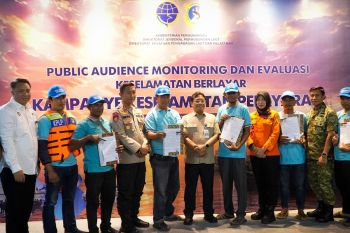 Kemenhub salurkan 150 jaket pelampung untuk perkuat keselamatan nelayan
