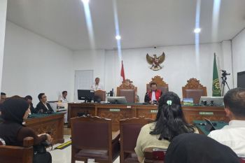 Hakim tolak praperadilan kedua Roy Suryo