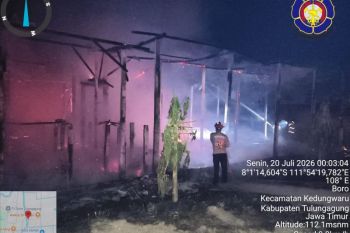 Damkar Tulungagung tangani dua kebakaran kandang ternak