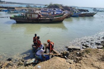 Basarnas Banten cari nelayan Lebak tenggelam di perairan Bagedur Lebak